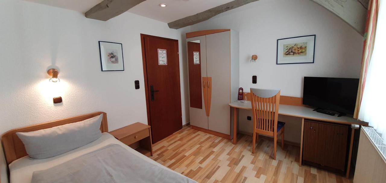 Hotel Zur Krone ฮาเมลน์ ภายนอก รูปภาพ