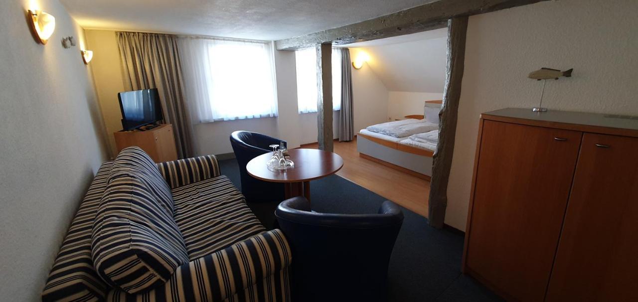 Hotel Zur Krone ฮาเมลน์ ภายนอก รูปภาพ